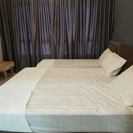 Parkland Residence Condominium